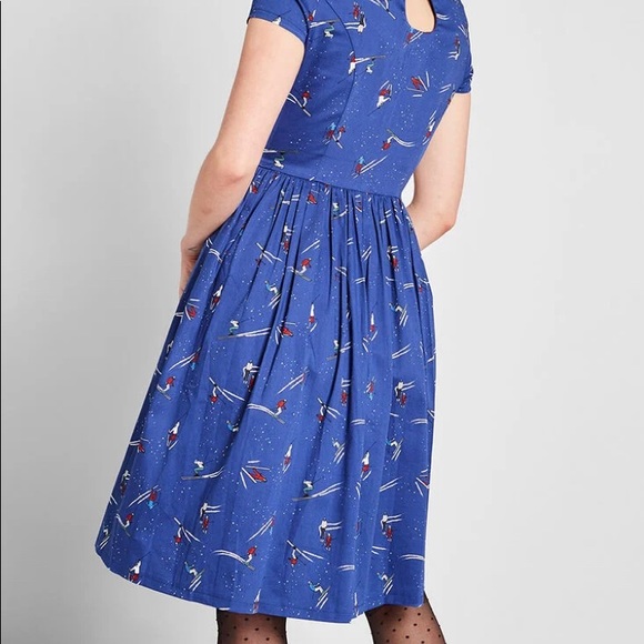 ModCloth NWT Ski Print Pleaser blue fit and flare dress women’s XS short sleeve - Picture 3 of 11